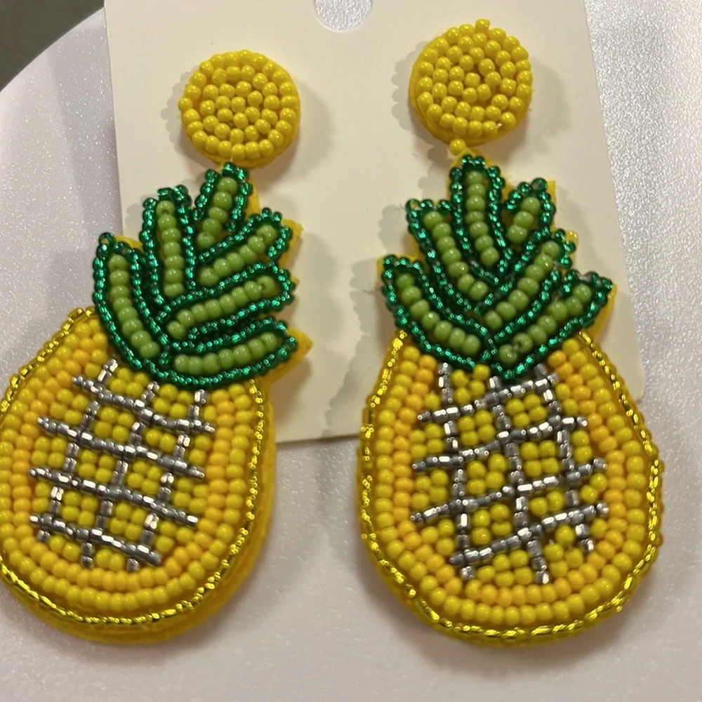 N/A pineapple nwot